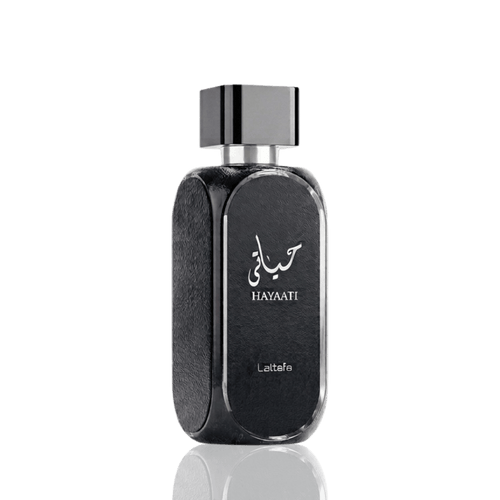 Lattafa Hayaati apa de parfum, flacon frontal elegant prezentat pe un fundal minimalist și premium de studio., flacon frontal elegant prezentat pe un fundal minimalist și premium de studio.