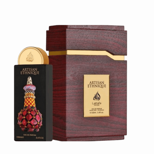 Lattafa Artisan Ethnique apa de parfum unisex, flacon frontal negru mat cu design tridimensional si texturi etnice colorate.
