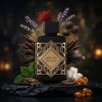 Lattafa Bade'e Al Oud Oud for Glory apa de parfum prezentat langa fire de sofran, lavanda, lemn de oud si pielarie.