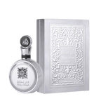 Lattafa Fakhar Silver apa de parfum 100 ml, flacon frontal argintiu elegant, parfum arabesc original de bărbați.