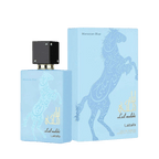 Lattafa Lail Maleki Moroccan Blue apa de parfum, flacon frontal albastru mat cu caligrafie în formă de cal arab.