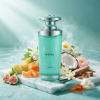 Lattafa Mayar Natural Intense apa de parfum original prezentat alături de smochine verzi, nucă de cocos și nuferi.