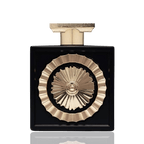 Detaliu flacon premium Lattafa Pride Nebras 100 ml, evidențiind finisajele de colecție și capacul sculptural metalic.