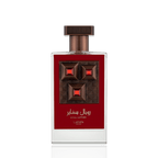 Detaliu flacon Lattafa Pride Royal Sapphire apa de parfum, evidențiind textura fină, pulverizatorul și capacul nobil.