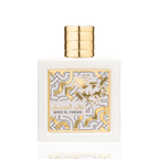 Detaliu flacon Lattafa Qaed Al Fursan Unlimited apa de parfum, evidențiind reliefurile aurii și finisajele de lux.