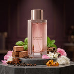 Lattafa The Kingdom apa de parfum original prezentat alături de condimente aromatice, lemne prețioase și ambră.