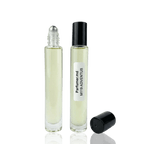 Detaliu flacon M 119 ADVENTUS inspirat de Creed Aventus ulei de parfum, evidențiind eticheta și aplicatorul roll-on.