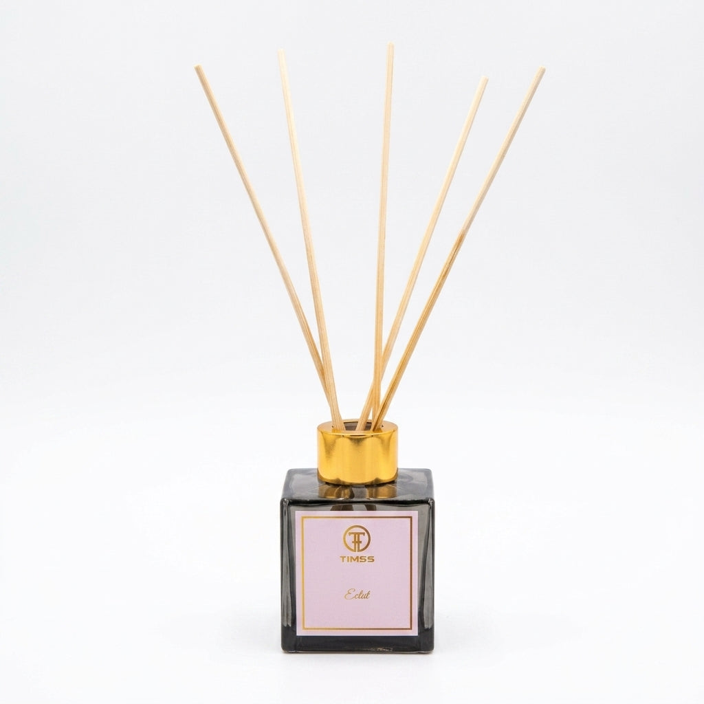 TIMSS Eclat parfum de camera cu betisoare 120 ml detaliu flacon sticla si difuzor Parfumer.md