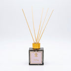 TIMSS My Way parfum de camera cu betisoare 120 ml detaliu flacon sticla si difuzor Parfumer.md