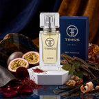 TIMSS U 555 OUD MARACUA apă de parfum prezentat alături de fructul pasiunii, lemn de agar și șofran.