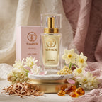 TIMSS W 324 GIRL GONE apă de parfum prezentat alături de flori de tuberoză, osmanthus și petale de iasomie.